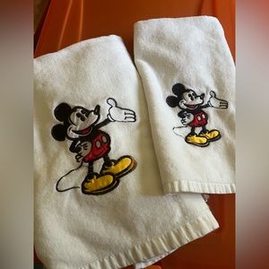 mickey towel set